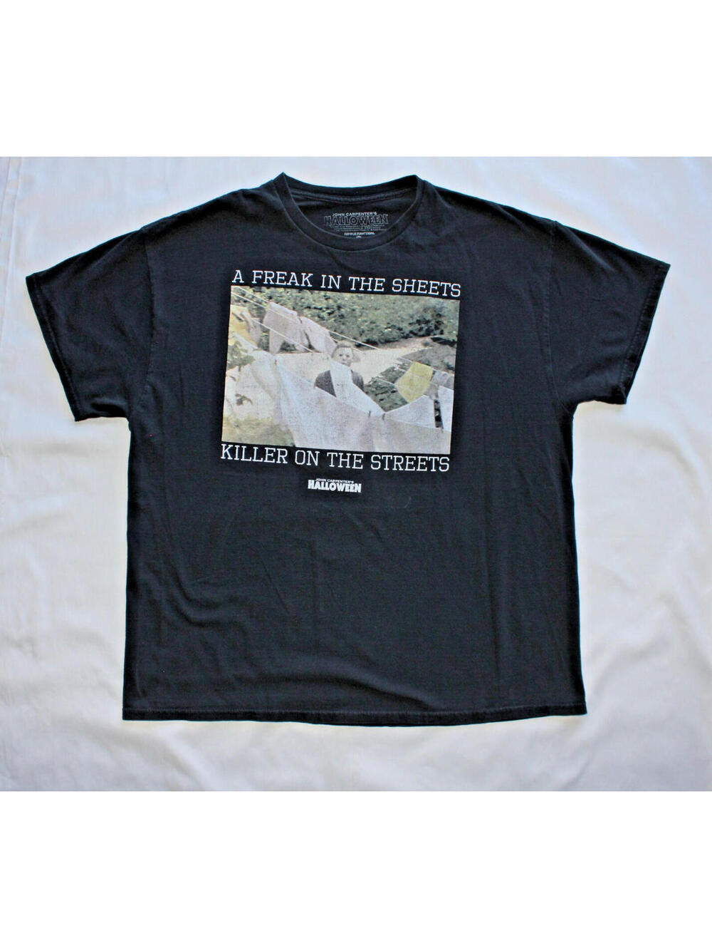 John Carpenter's Halloween Size XL Black Mens T-Shirt A Freak In The Sheets
